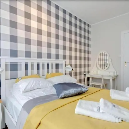Apartamento Golden Lakowa 60a-54 Gdansk